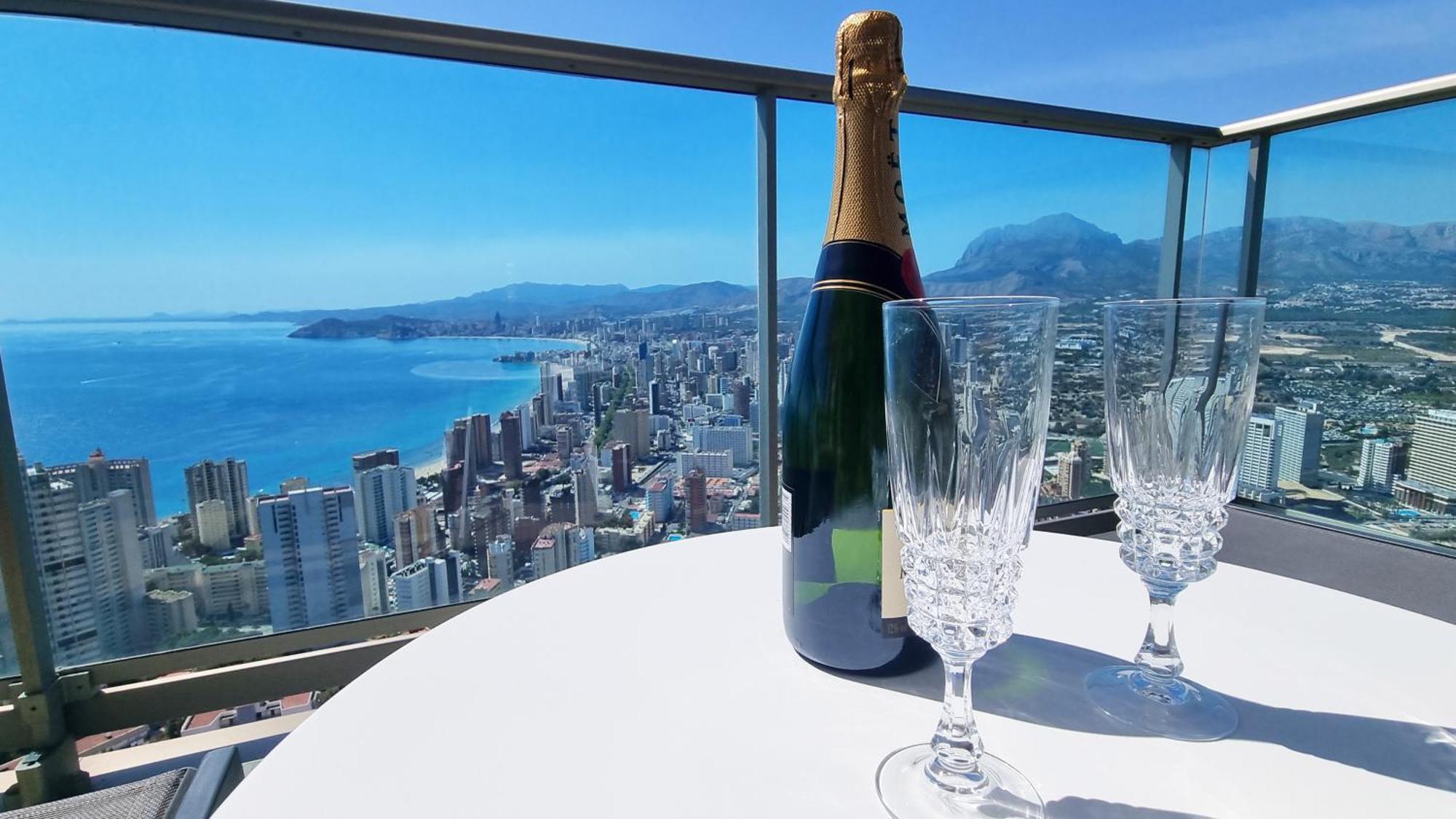 Skyscraper Apartment With Panoramic Views - Floor 38 Benidorm Luaran gambar